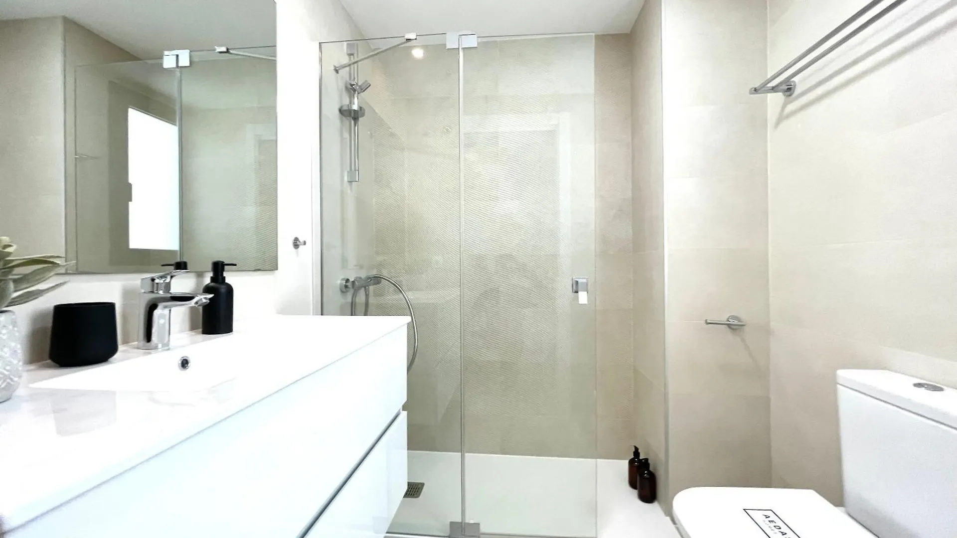 Majestic Apartment By The Beach, Fuengirola Spain