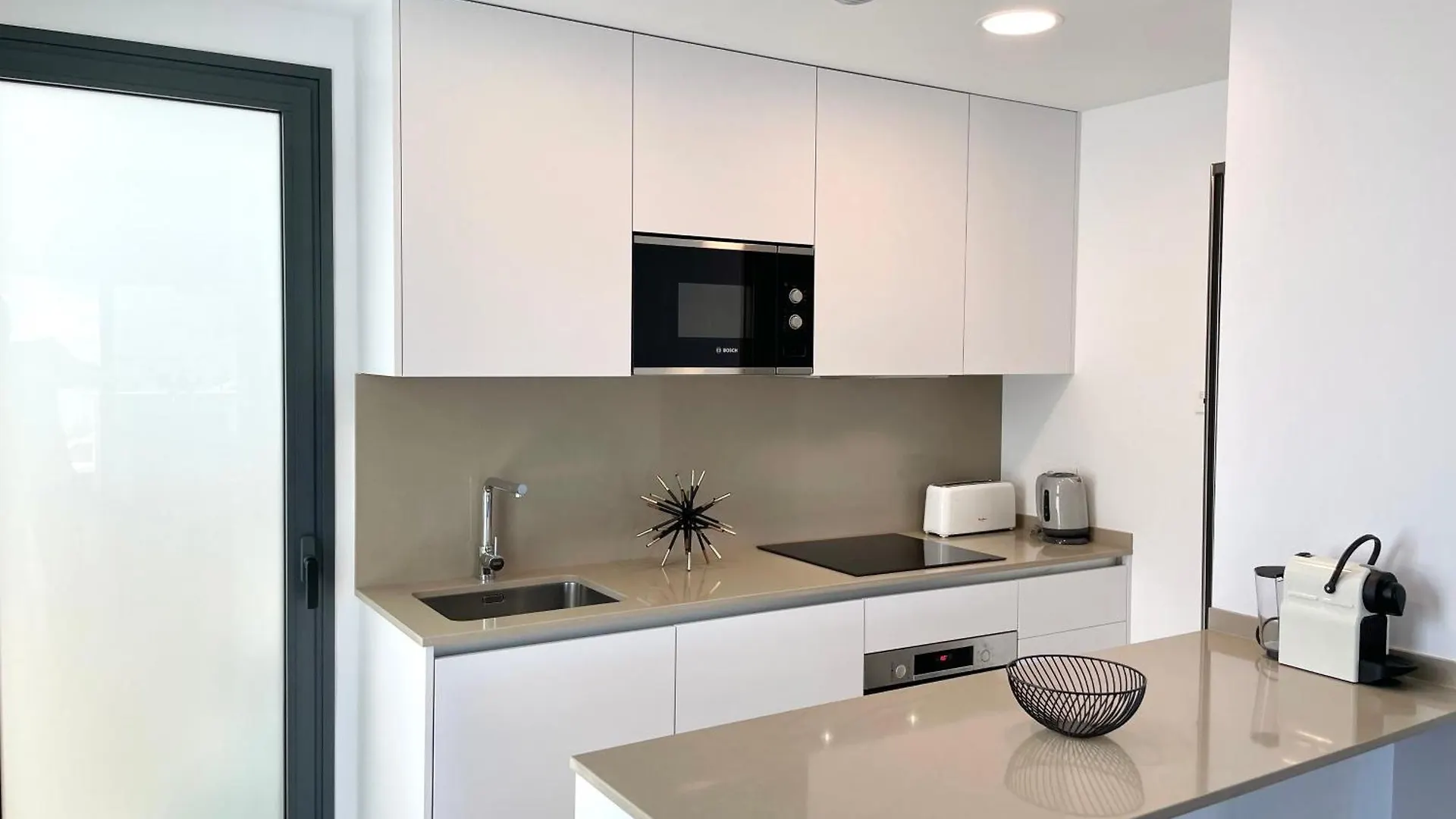 Majestic Apartment By The Beach, Fuengirola
